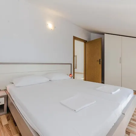 Cozy In With House Sea View 아파트 Vlašići