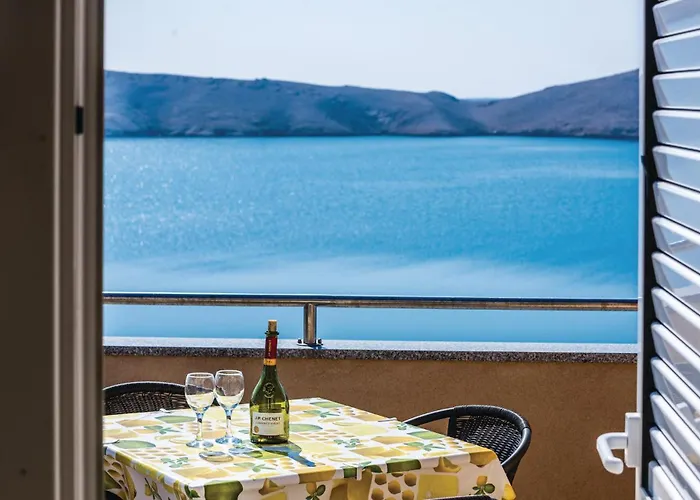 1 Bedroom Awesome In * Vlašići