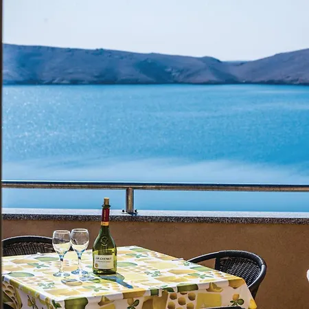 1 Bedroom Awesome In * Vlašići